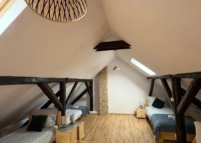 Dom W Gorach Zacisze Lasu * 贝斯基德地区苏哈